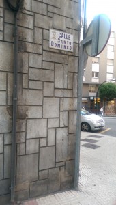 Dreaming in Spain, street signs are on the sides of buildings