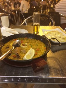 And of course, one cannot leave Valencia without having their world-famous Paella at Plaza de la Virgen